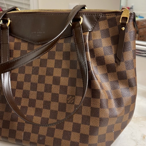 Louis Vuitton Damien - Picture 9 of 11